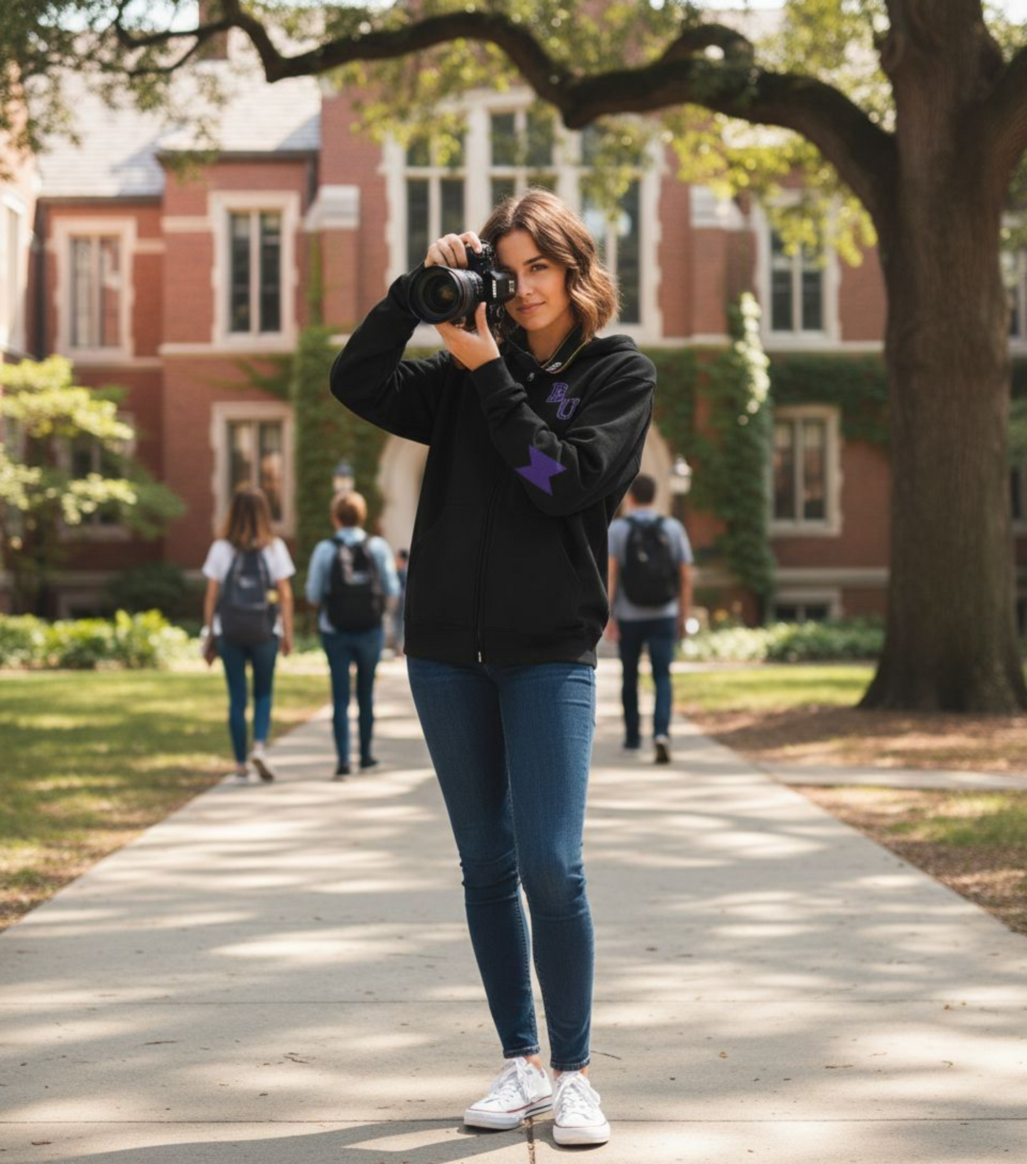 Embroidery V Uni Hoodie BU